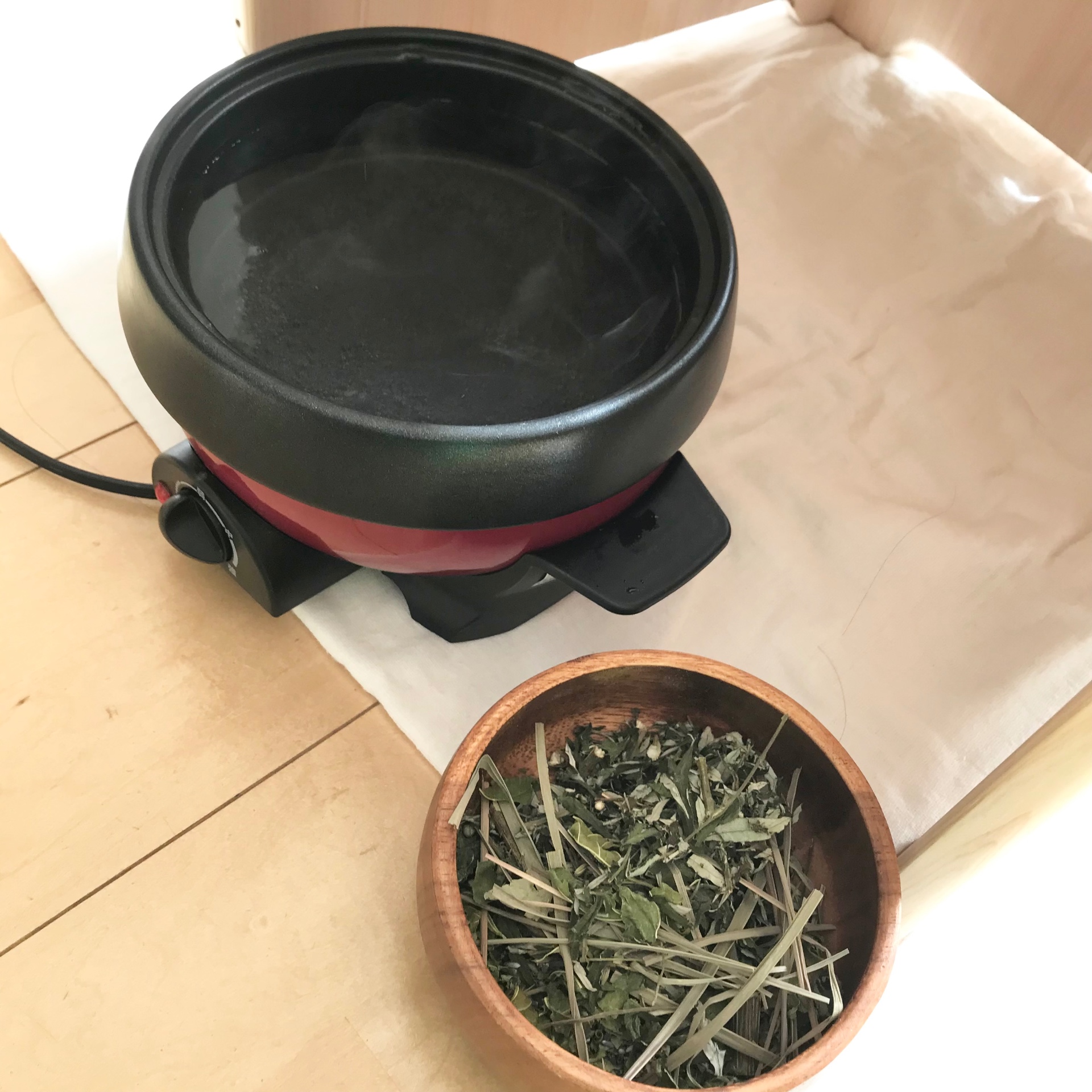 鍋とよもぎ